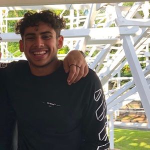 Meet your Posher, Hamad